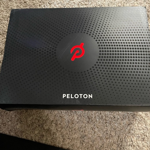 BNWT Peloton Cycling Shoes - Picture 2 of 5